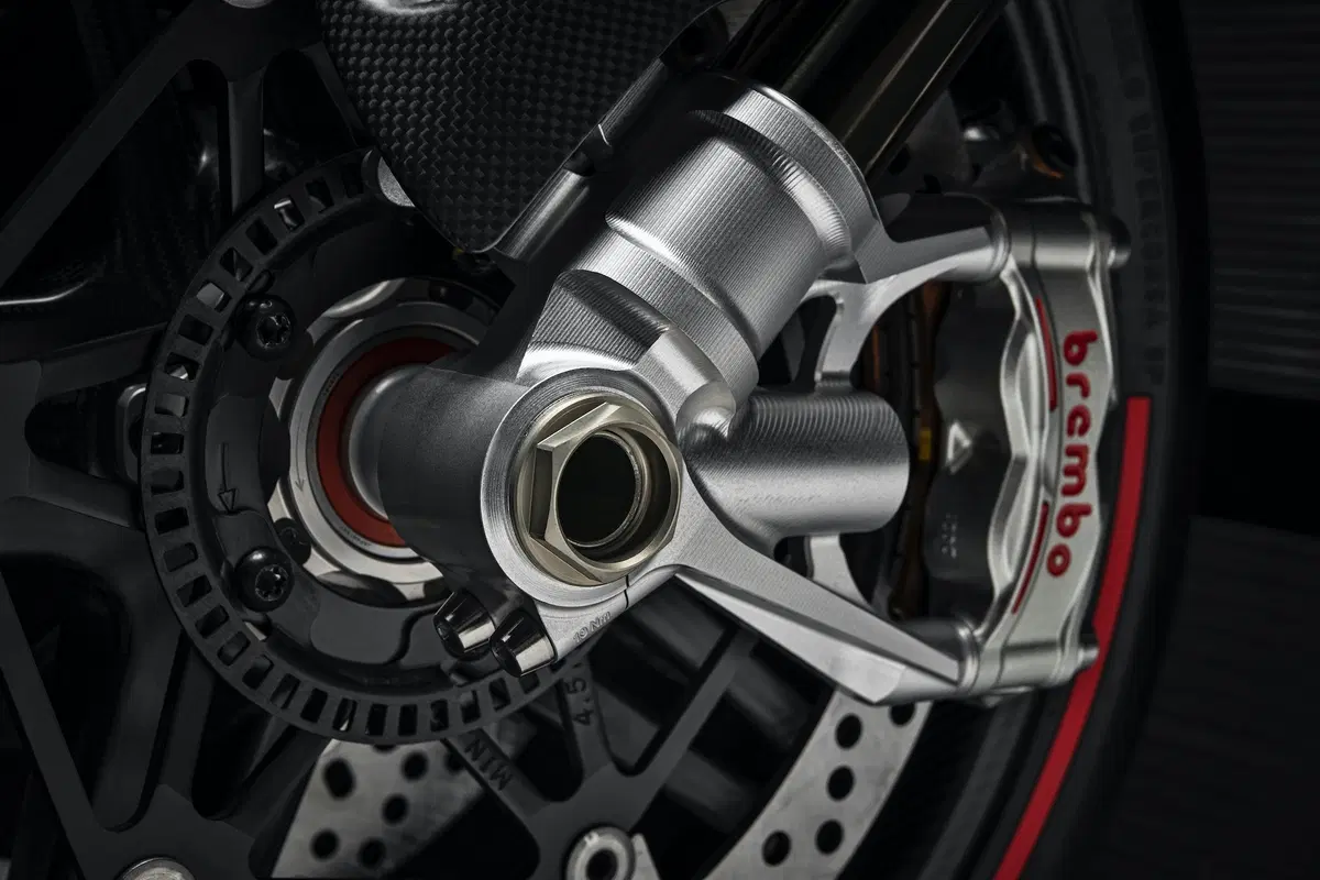 Ducati Superleggera V4. 234 cv, 152 kg e aerodinamica da GP (8)