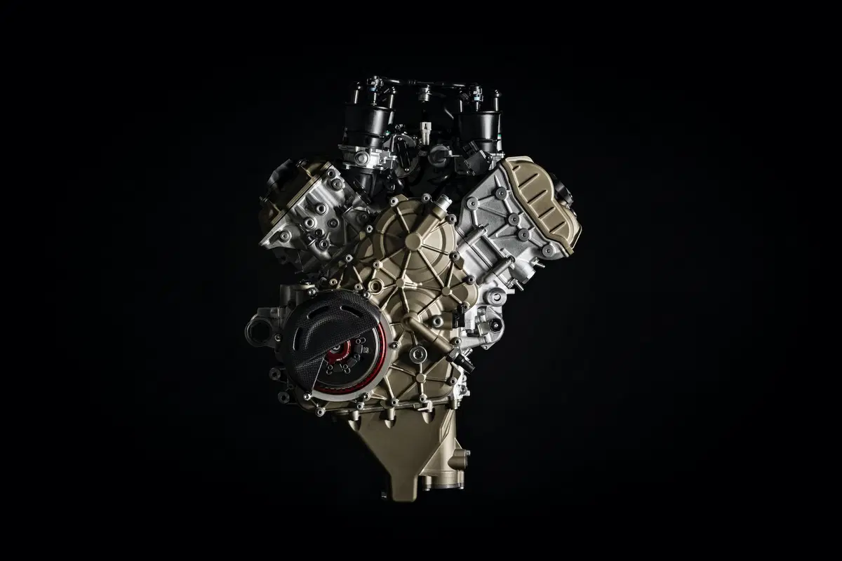 Ducati Superleggera V4. 234 cv, 152 kg e aerodinamica da GP (3)