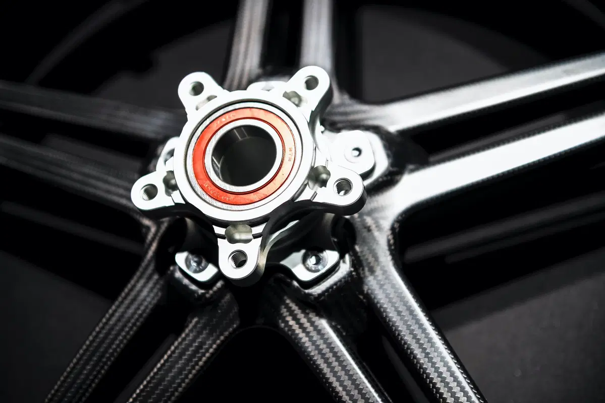 Ducati Superleggera V4. 234 cv, 152 kg e aerodinamica da GP (7)