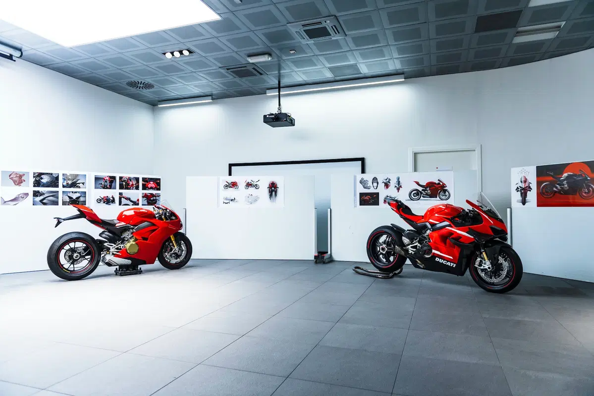 Ducati Superleggera V4. 234 cv, 152 kg e aerodinamica da GP (30)