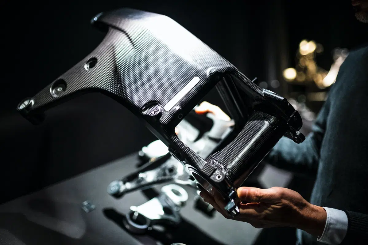 Ducati Superleggera V4. 234 cv, 152 kg e aerodinamica da GP (34)