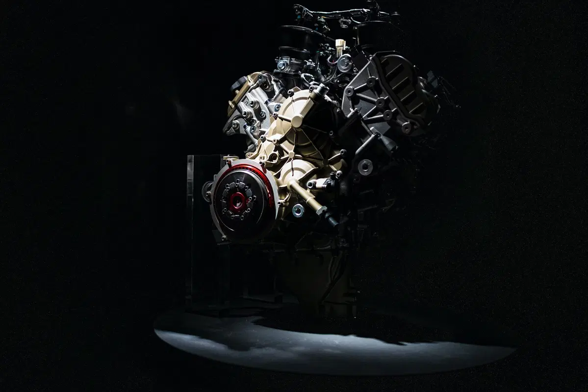 Ducati Superleggera V4. 234 cv, 152 kg e aerodinamica da GP (36)