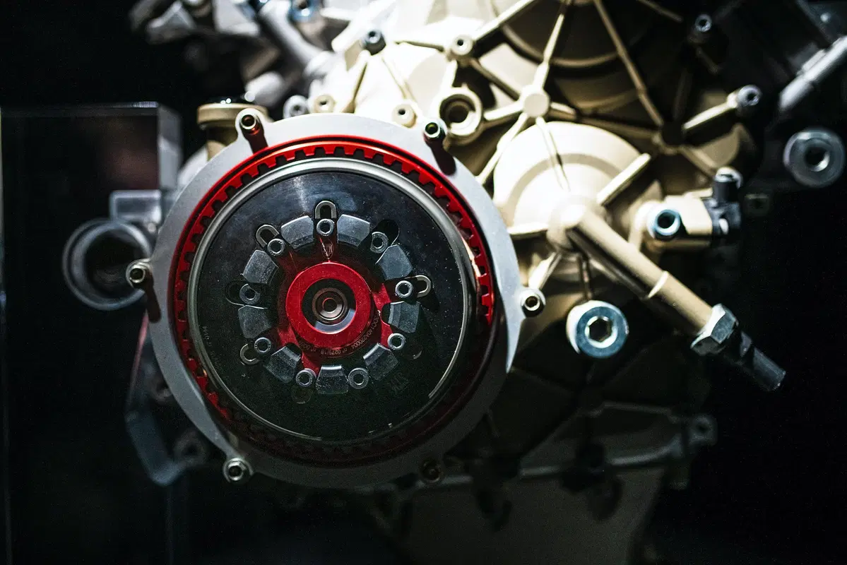 Ducati Superleggera V4. 234 cv, 152 kg e aerodinamica da GP (40)