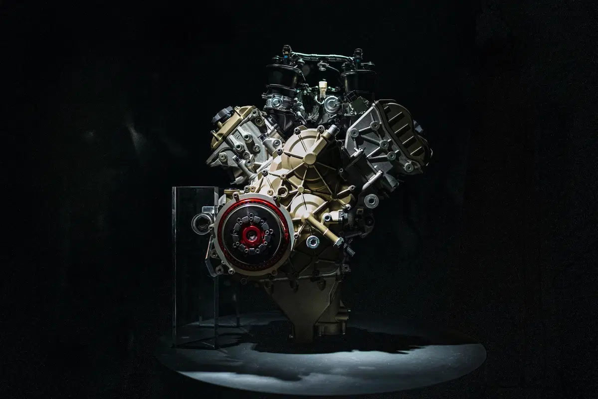 Ducati Superleggera V4. 234 cv, 152 kg e aerodinamica da GP (41)