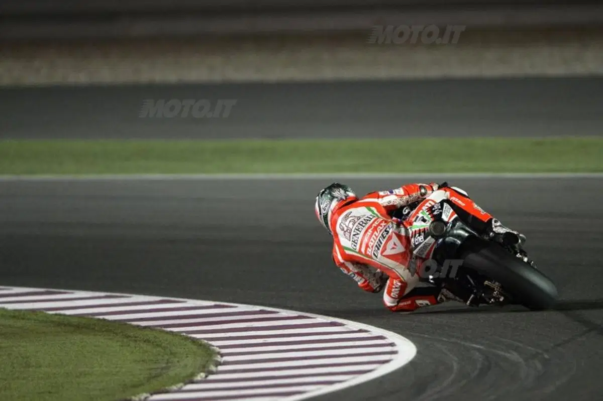 Stoner è il più veloce nelle prove libere in Qatar (60)