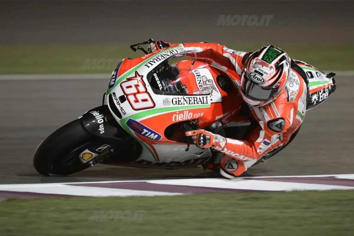 Stoner è il più veloce nelle prove libere in Qatar (62)