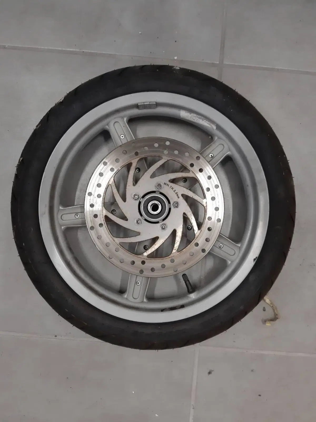 Cerchio ruota anteriore Aprilia Scarabeo