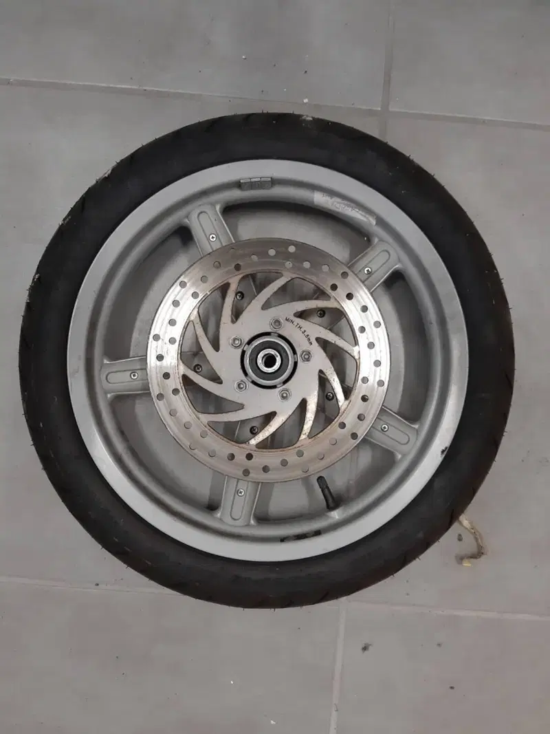 Cerchio ruota anteriore Aprilia Scarabeo