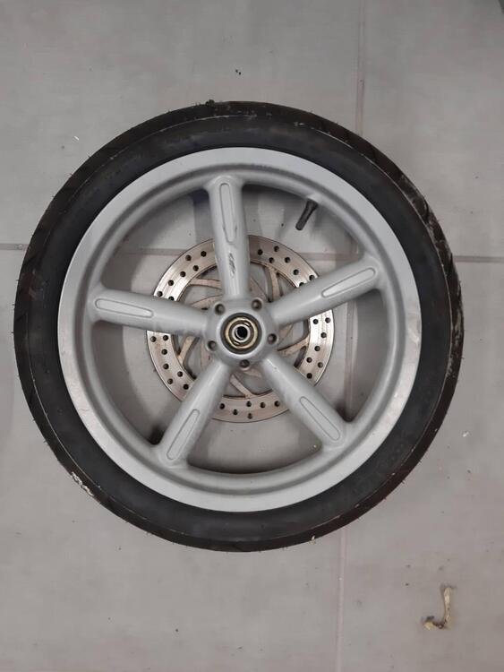 Cerchio ruota anteriore Aprilia Scarabeo (2)