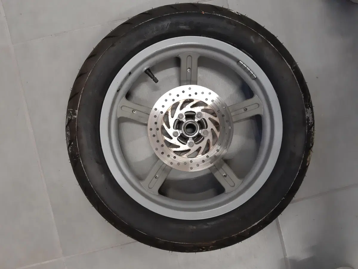 Cerchio ruota posteriore Aprilia Scarabeo (2)