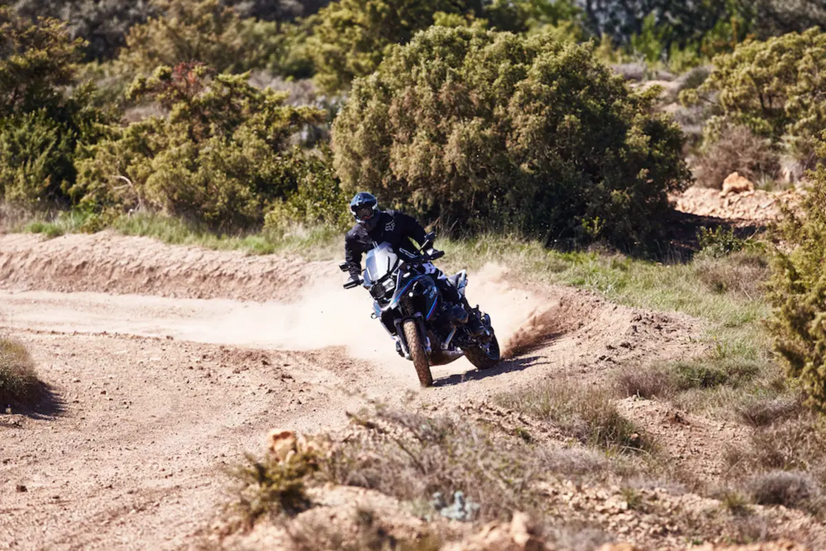 Rizoma "Cross the Limit", linea accessori per BMW R1200GS (5)