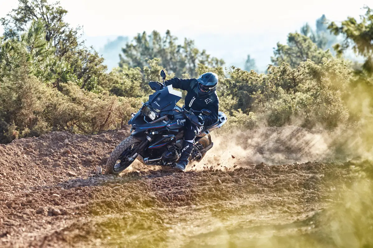 Rizoma "Cross the Limit", linea accessori per BMW R1200GS (11)