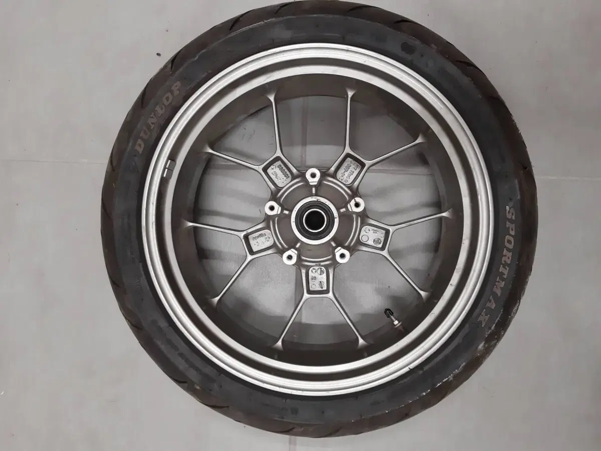 Cerchio ruota posteriore Aprilia Shiver 750 2006 (2)