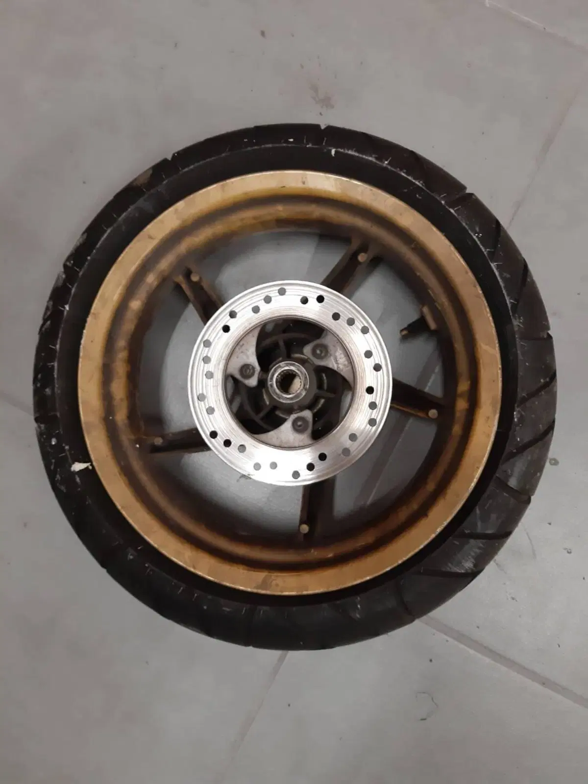 Cerchio ruota posteriore Aprilia Sr 50 (2)