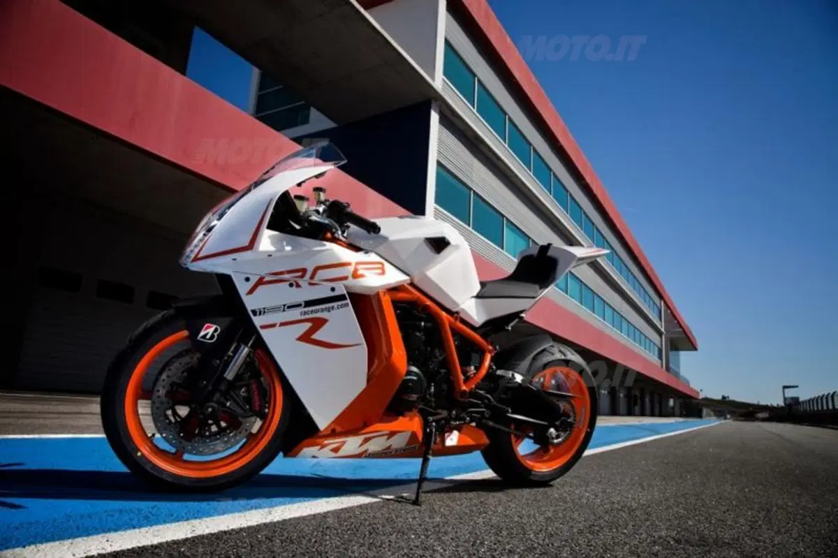 Jeremy McWilliams prova con noi i Bridgestone Battlax Hypersport S20 (14)