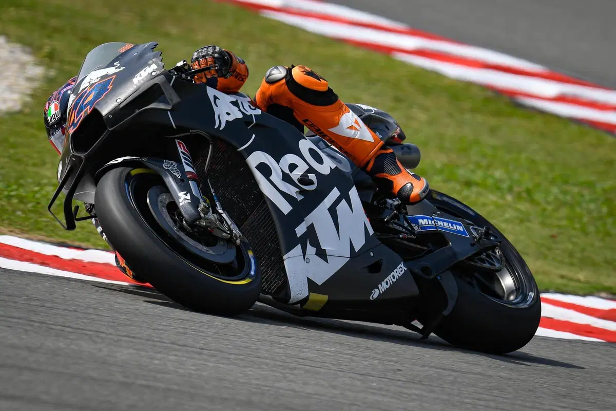 Test MotoGP a Sepang. Day 1 (22)