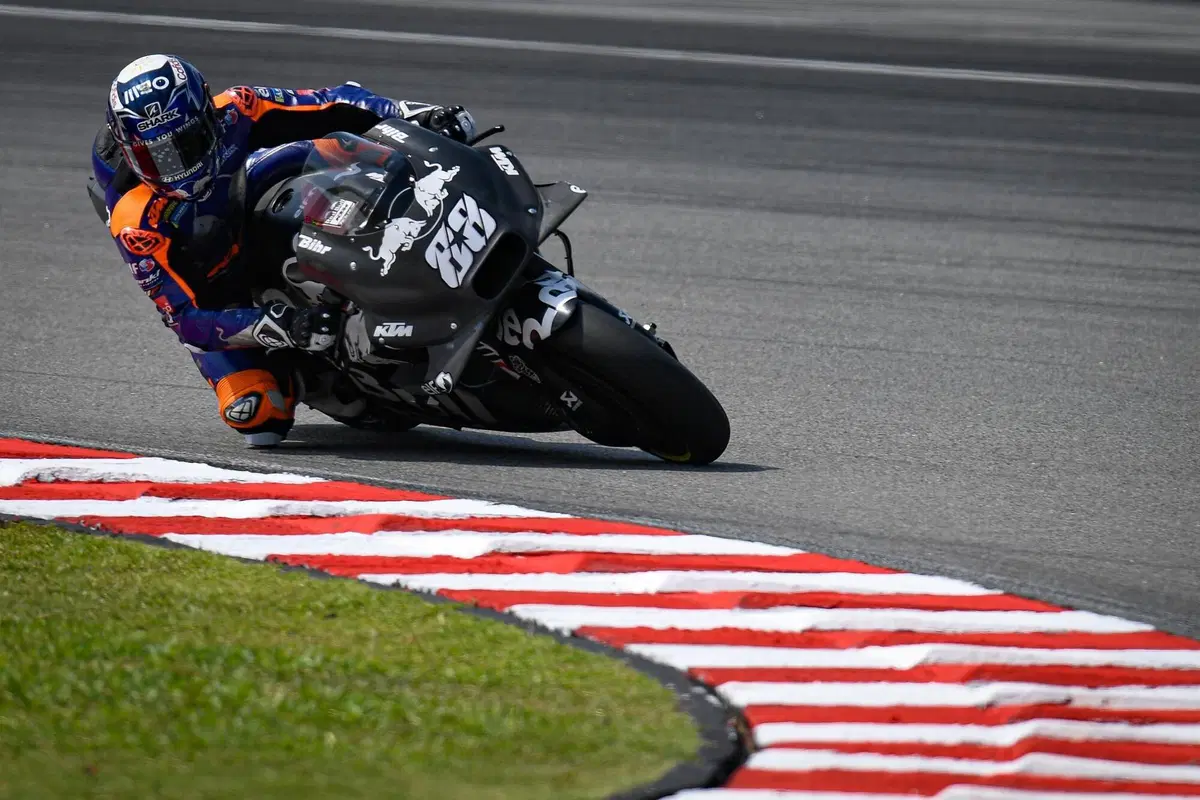 Test MotoGP a Sepang. Day 1 (73)