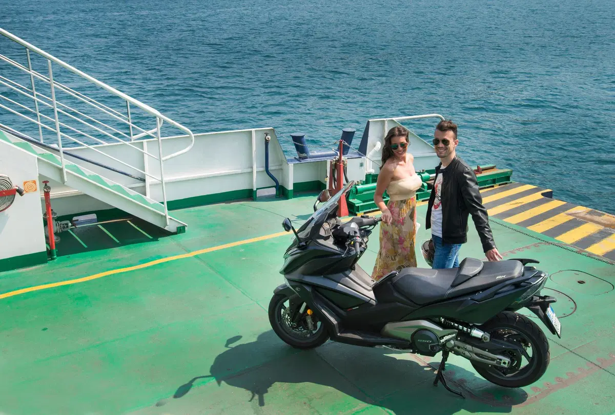 Kymco AK 550, più potenza con la versione 2020 (11)