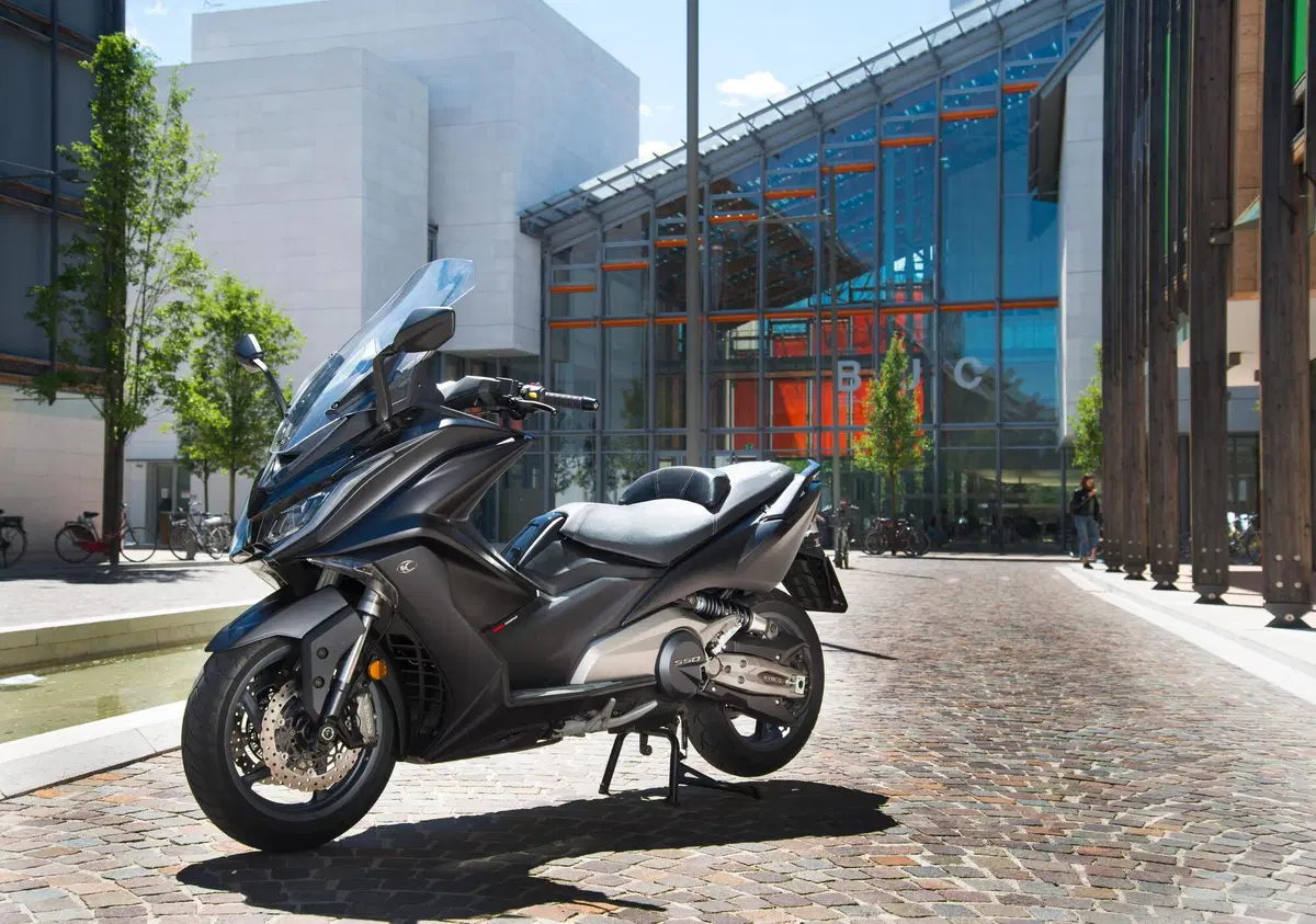 Kymco AK 550, più potenza con la versione 2020 (13)