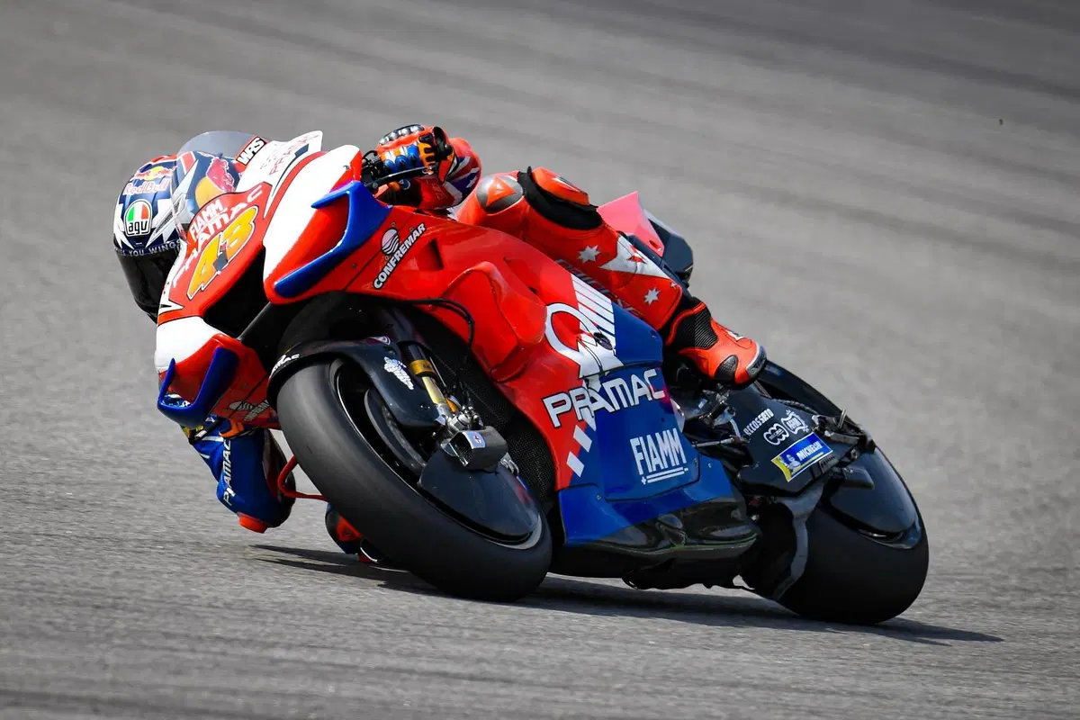 Valentino Rossi: "La MotoGP per Yamaha è tornata ad essere importante" (23)