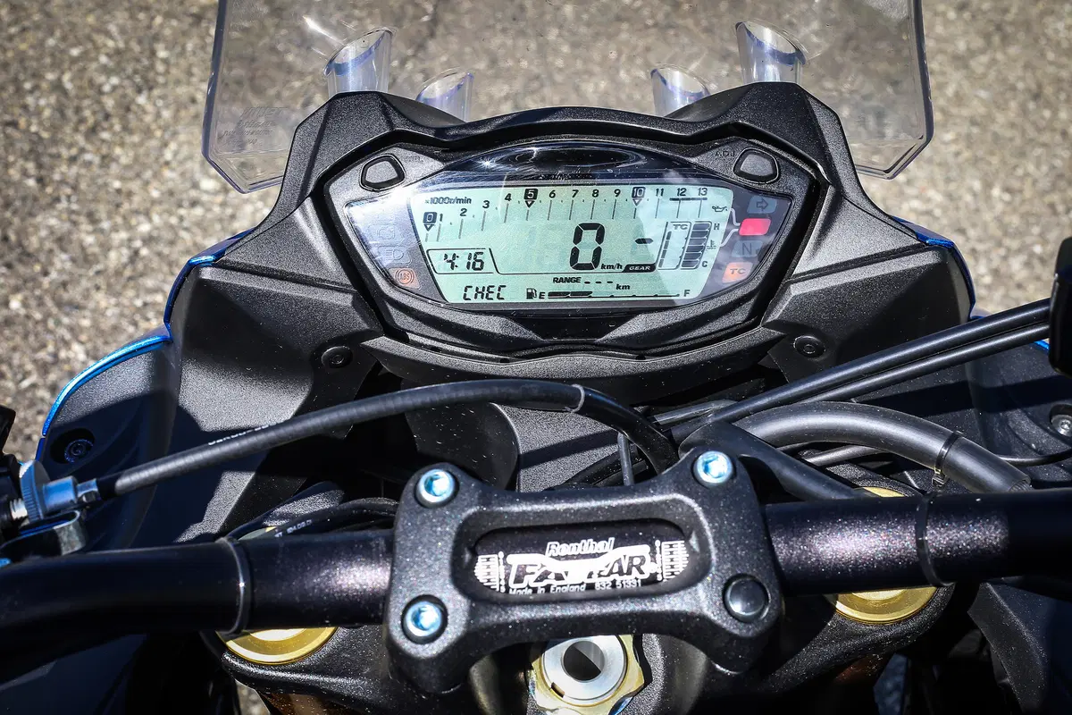 Kawasaki Z1000SX vs. Suzuki GSX-S1000 F