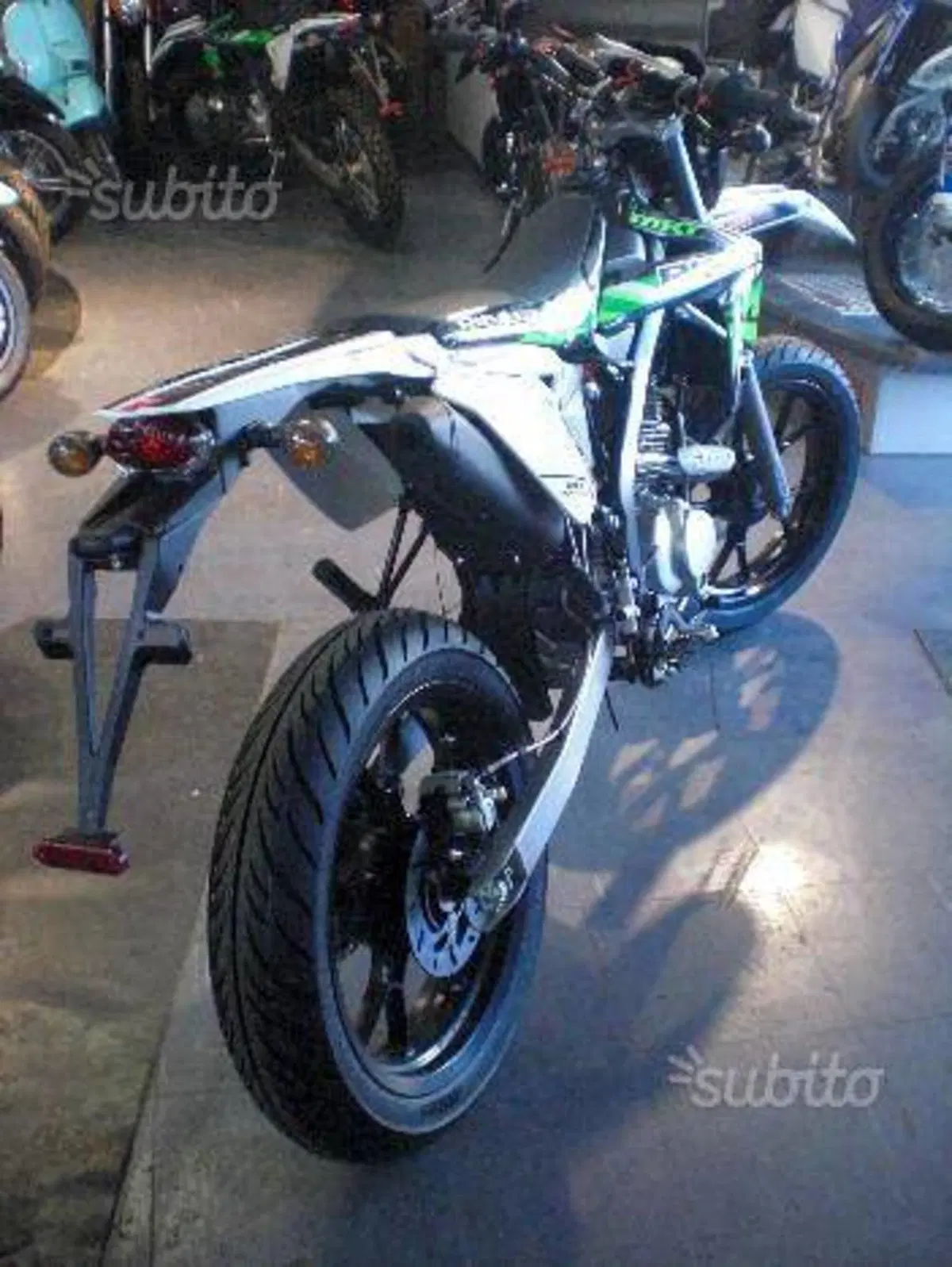 Rieju Marathon 125 Motard A.C. (2011 - 17) (2)