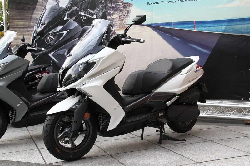 Kymco Downtown 350i ABS (2016 - 20) (3)