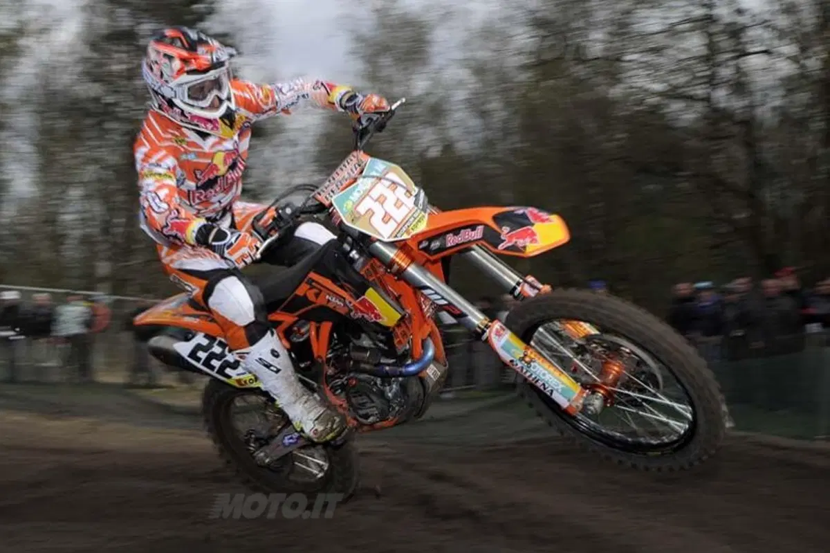I Pirelli Scorpion MX monopolizzando il podio MX1 e MX2 in Olanda
