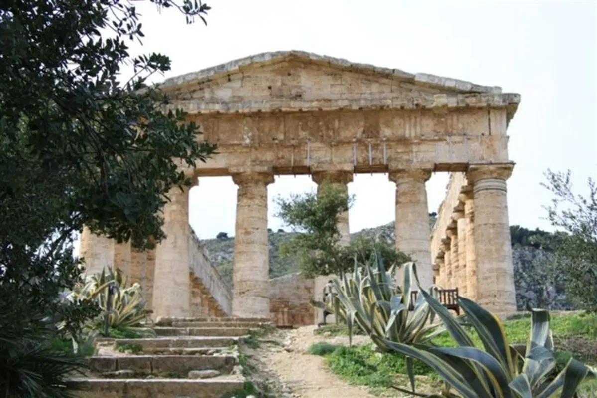 Viaggi. Da Palermo a Messina lungo le coste sud occidentale e sud orientale (5)