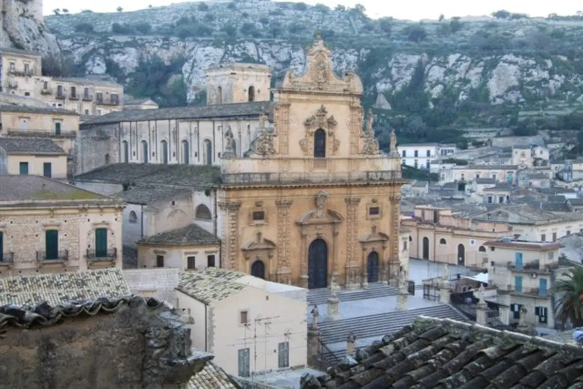 Viaggi. Da Palermo a Messina lungo le coste sud occidentale e sud orientale (20)