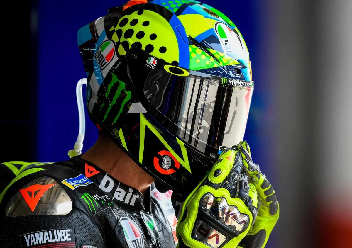 Test MotoGP a Sepang, Valentino Rossi: "Lorenzo d&agrave; sempre consigli interessanti"
