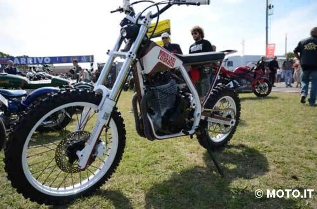 Le Strane di Moto.it Honda NX 650 Dominator Scrambler (3)