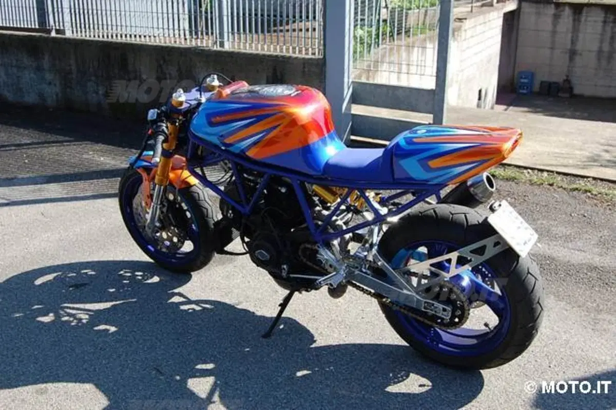 Le Strane di Moto.it. Ducati 900 SS 