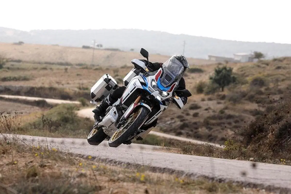 Honda, dal 13 al 18 aprile il primo Africa Twin Tour