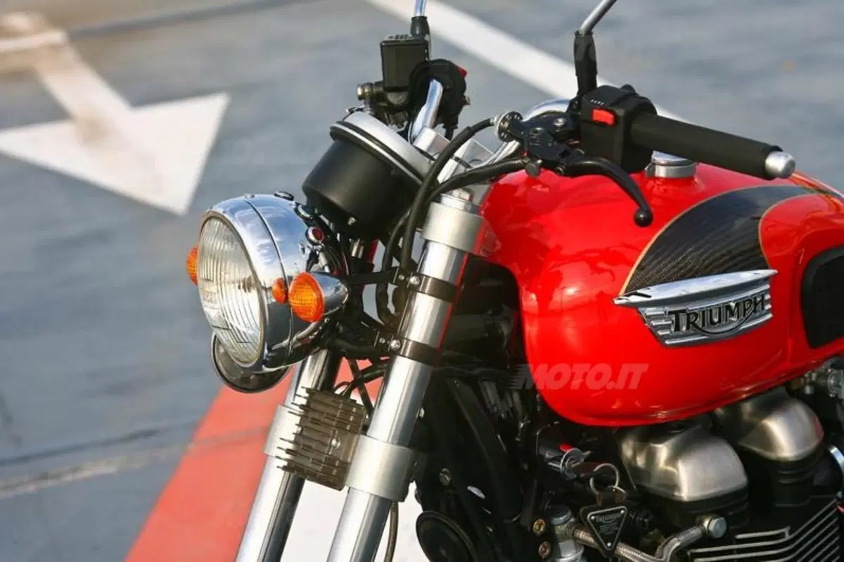 Triumph Bonnie Lighteen by Pettinari (23)