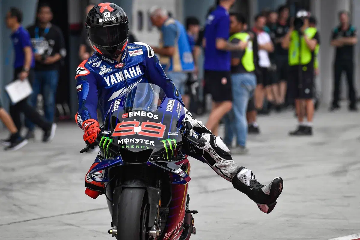 Lorenzo test Sepang (3)