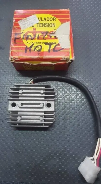 REGOLATORE DI TENSIONE YAMAHA FZF 600 XTZ 660 750 Sgr