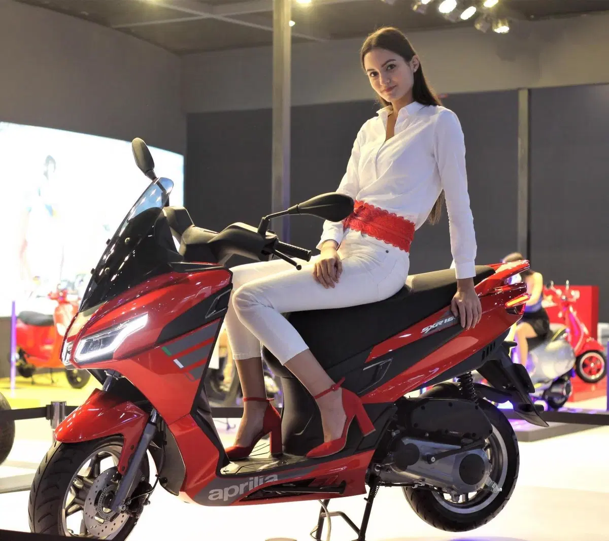 Aprilia SXR 160: presentato, e premiato, ad Auto Expo 2020 (6)