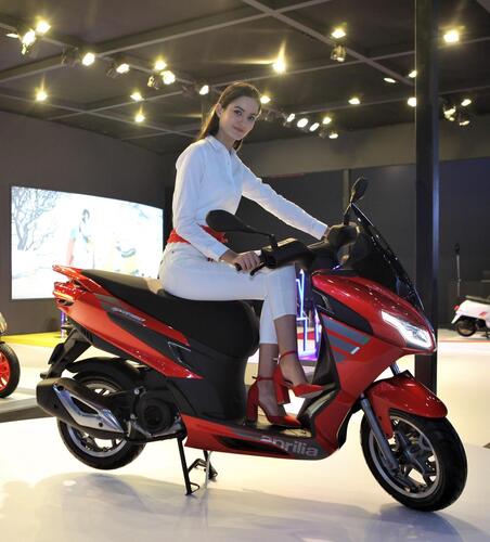 Aprilia SXR 160: presentato, e premiato, ad Auto Expo 2020 (2)