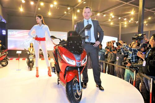 Aprilia SXR 160: presentato, e premiato, ad Auto Expo 2020 (9)