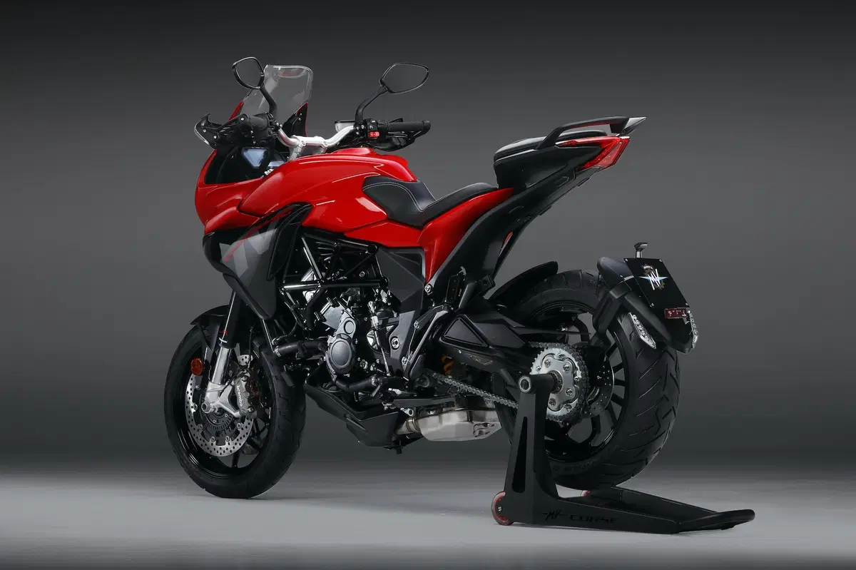 MV Agusta a EICMA 2019: Superveloce, serie Rosso e SCS su Dragster e Brutale (14)