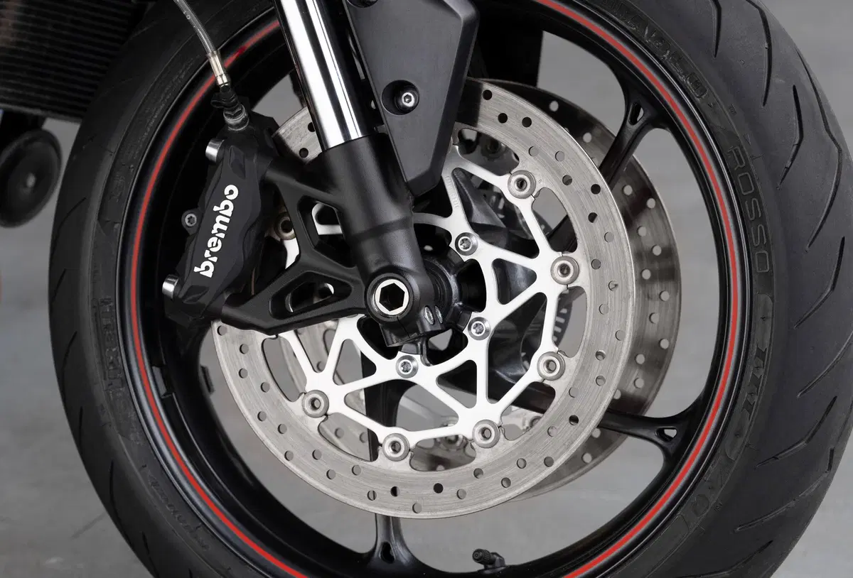 Triumph Street Triple Street Triple R (2020 - 22) (10)