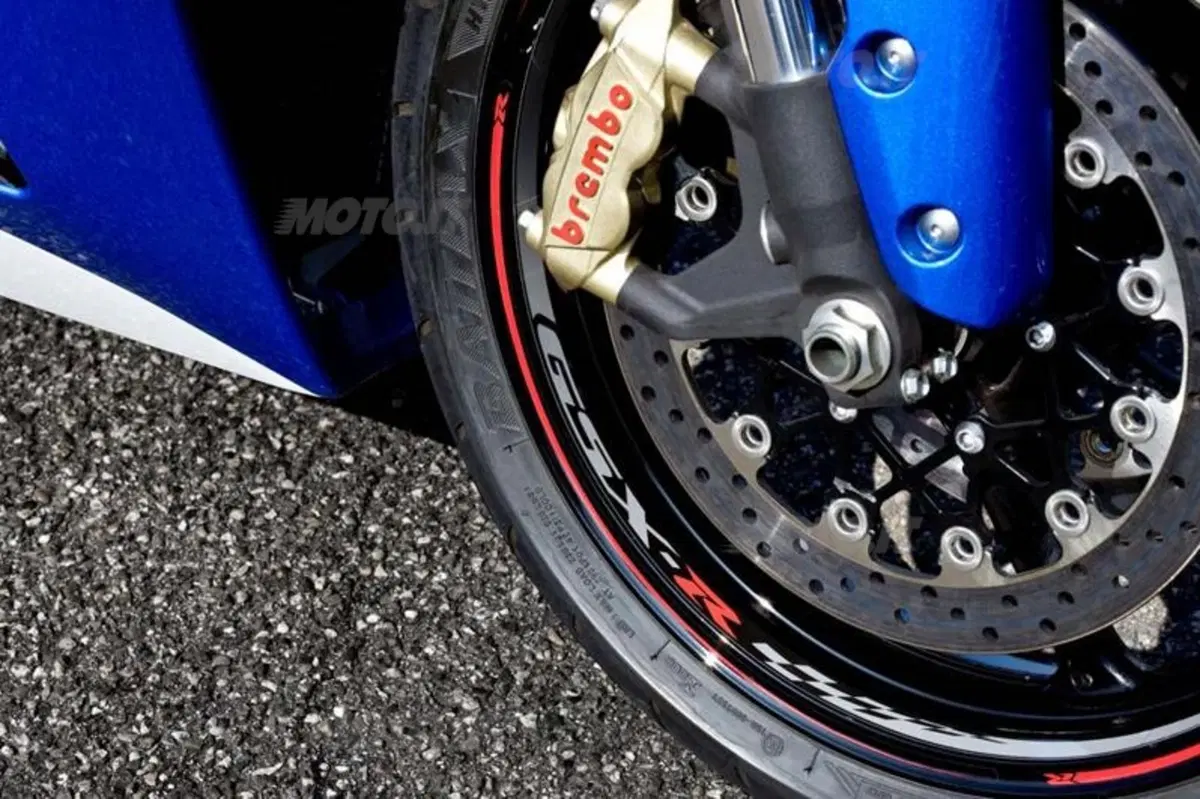Tutti gli accessori per personalizzare la nuova Suzuki GSX-R1000