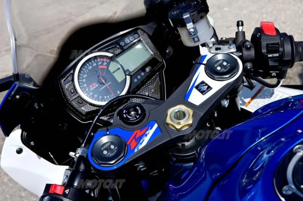 Tutti gli accessori per personalizzare la nuova Suzuki GSX-R1000 (3)