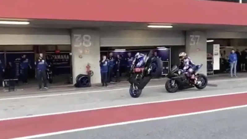 Razgatlıoğlu: "Stoppie? Me li ha chiesti Yamaha!"