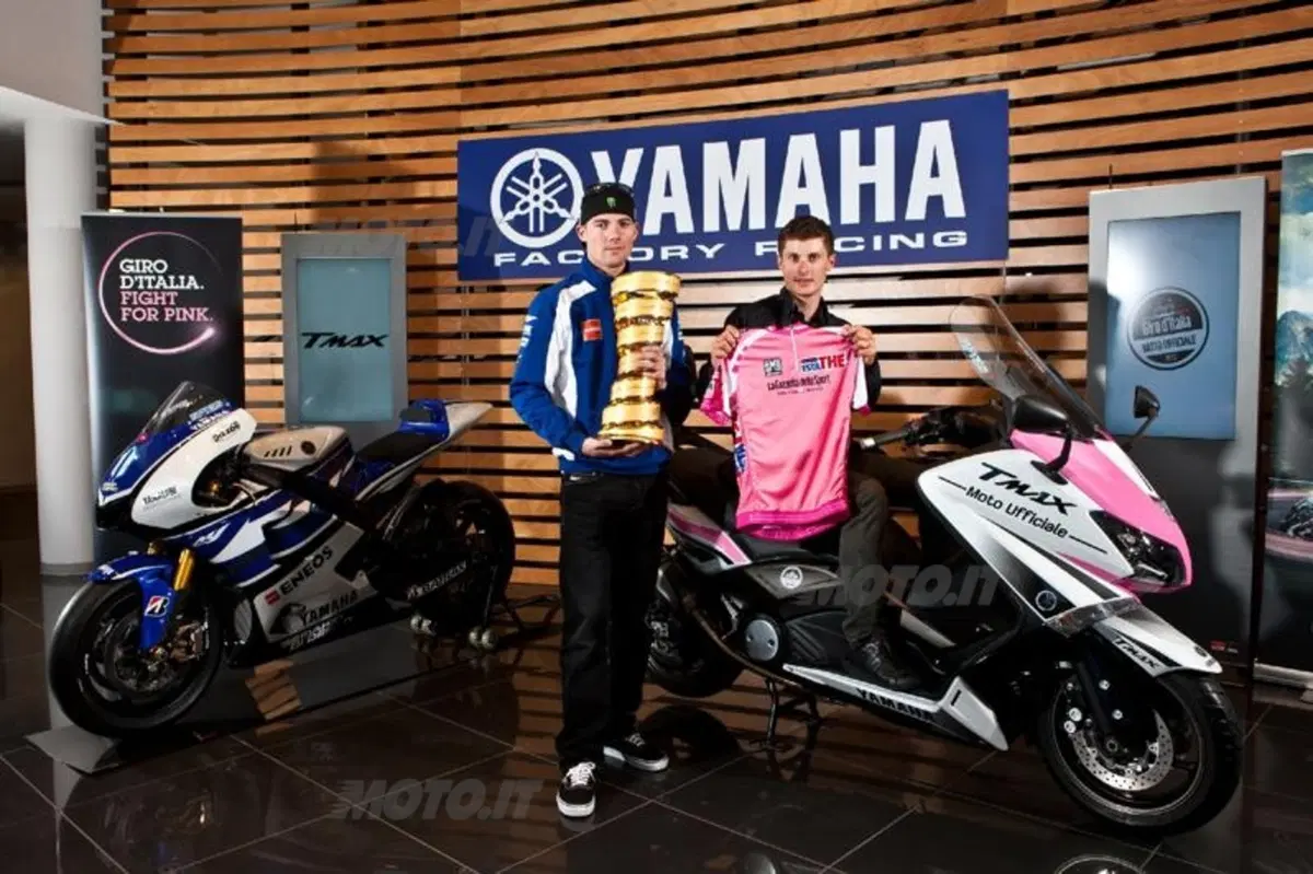 Yamaha TMAX 530 edizione speciale. Sarà il mezzo ufficiale del Giro d'Italia
