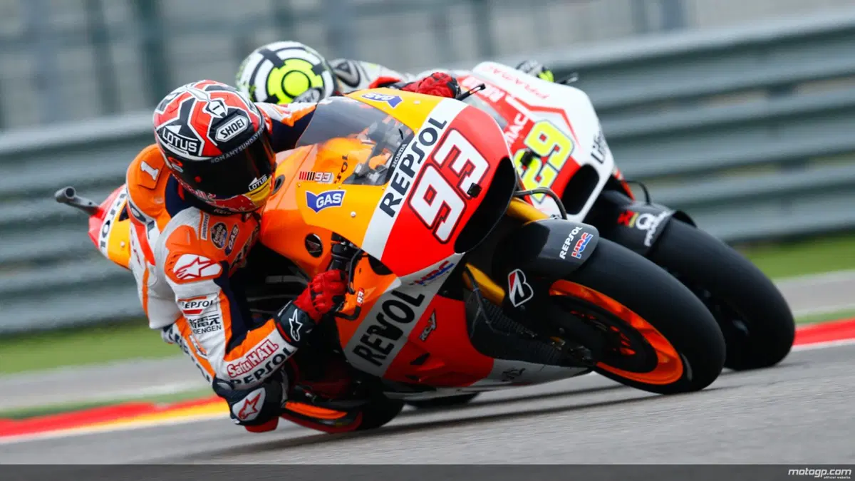Marc Marquez, il titolo mondiale per immagini (39)