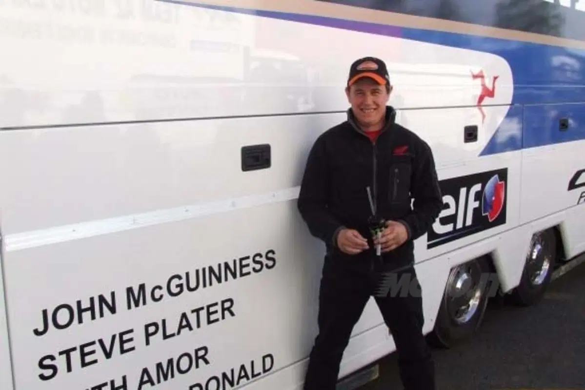 John McGuinness “cavaliere elettrico” (6)