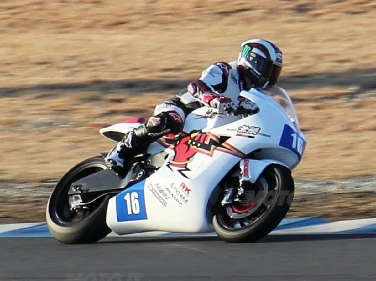 John McGuinness “cavaliere elettrico” (7)