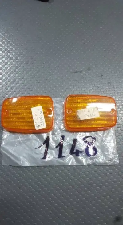 PLASTICHE FRECCE ANT. (CP) SUZUKI DR 600 SF Sgr